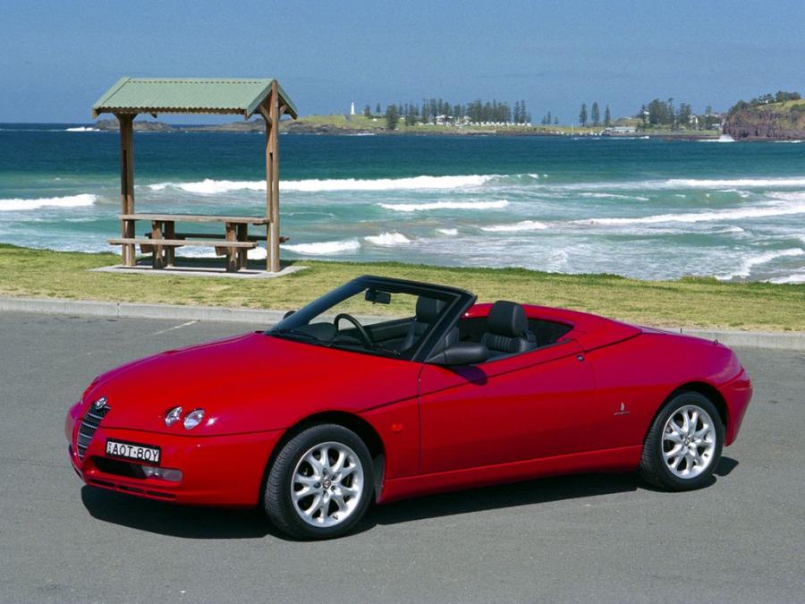  Alfa Romeo Spider (916S) 2003 года  (AU) (фото 3 из 28)